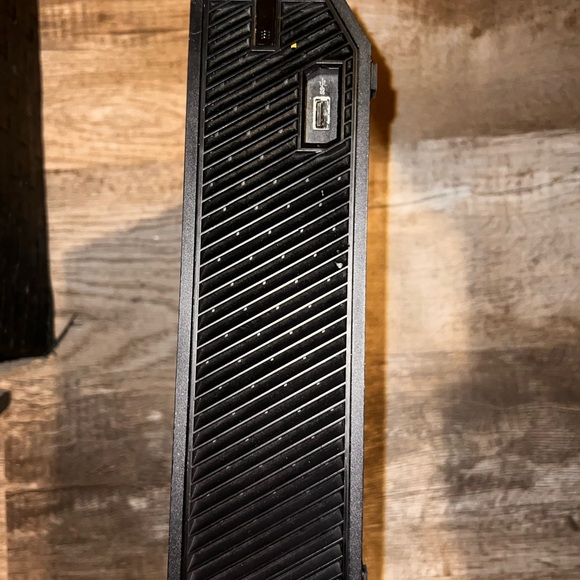 Microsoft Xbox One 500 GB Black Console without Kinect. NO CONTROLLERS - Picture 6 of 6